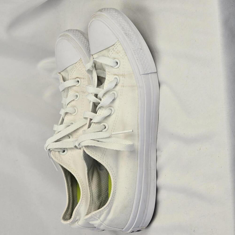 Converse Chuck Taylor Classic White Canvas Sneakers Womens 10 Mens 8